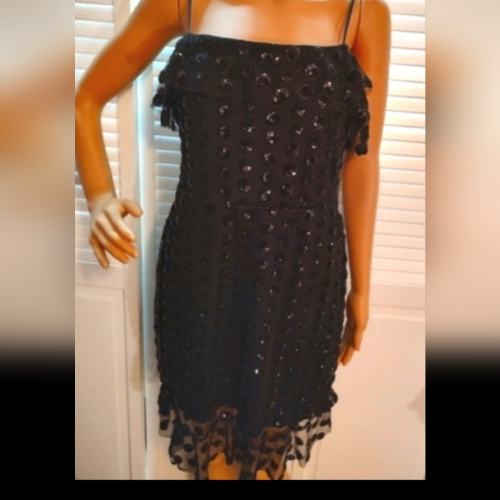 Black mesh and sequin ruffled dress - Picture 4 of 16